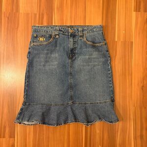 y2k capri knee length denim jean skirt w/ ruffle hem and gold floral embroidery